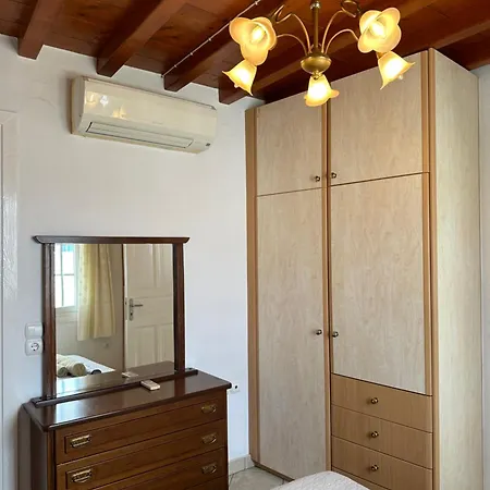 Modern Mykonos شقة